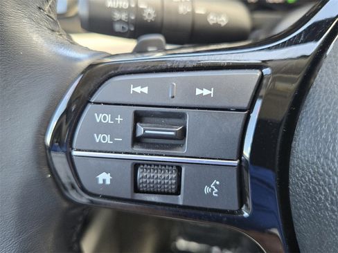 Used 2023 Honda Pilot Touring image 25