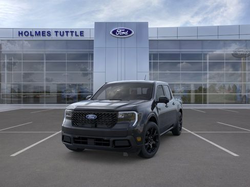 New 2026 Ford Maverick Lariat w/ Black Appearance Package image 2