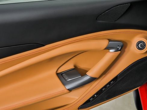 Used 2022 Ferrari F8 Tributo RWD image 20