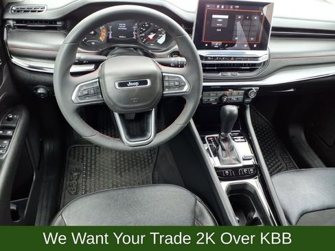 Used 2022 Jeep Compass Trailhawk AWD/4WD image 14