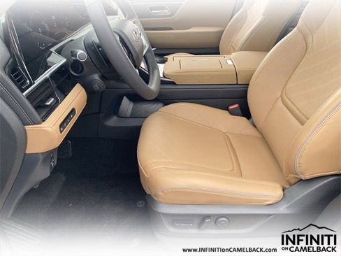 New 2026 INFINITI QX80 Luxe image 19