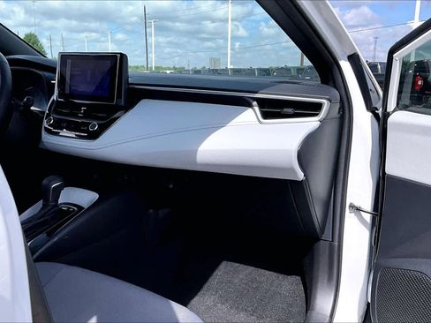 Used 2024 Toyota Corolla SE image 19