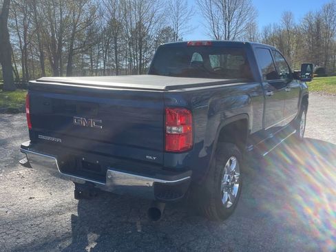 Used 2018 GMC Sierra 2500 SLT w/ Duramax Plus Package AWD/4WD image 5