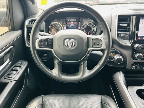Used 2022 RAM 1500 Big Horn w/ Night Edition AWD/4WD image 13