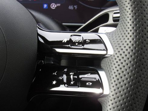 New 2026 Mercedes-Benz GLC 300 4MATIC image 27