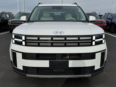 Certified 2025 Hyundai Santa Fe SEL image 9