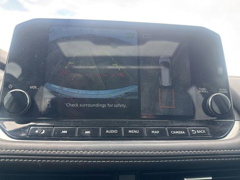 Used 2022 Nissan Rogue Platinum w/ Head-Up Display Package FWD image 43