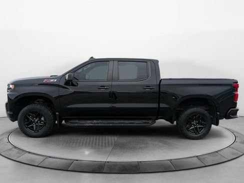 Used 2020 Chevrolet Silverado 1500 LT Trail Boss image 2