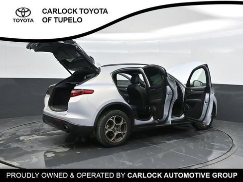 Used 2022 Alfa Romeo Stelvio Sprint image 47