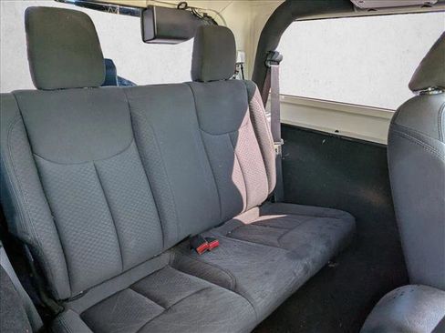 Used 2018 Jeep Wrangler Sport image 15