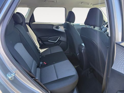 Used 2024 Kia Soul LX w/ Option Group 015 FWD image 18
