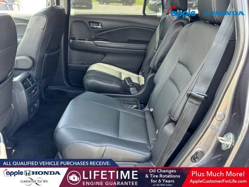 Used 2019 Honda Pilot Touring image 18