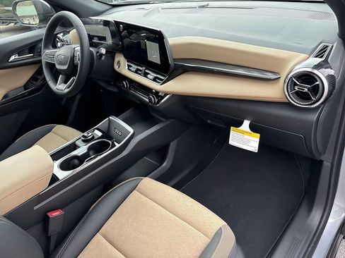 New 2026 Chevrolet Equinox ACTIV AWD/4WD image 29