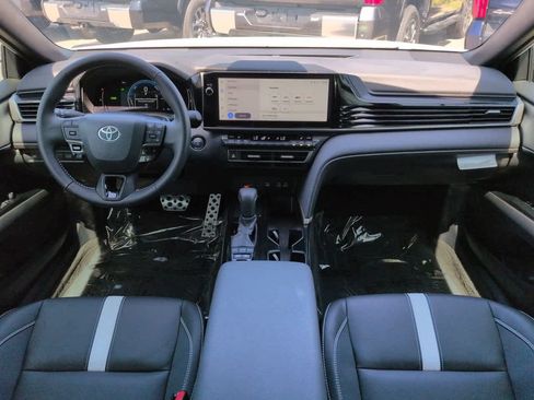 Used 2025 Toyota Camry SE w/ Multimedia Upgrade Package FWD image 14