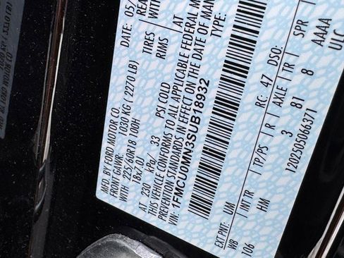 Used 2025 Ford Escape ST-Line image 26