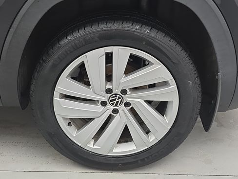 Used 2023 Volkswagen Atlas Cross Sport SE w/ Panoramic Sunroof Package AWD/4WD image 34