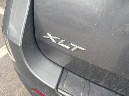 Used 2023 Ford Explorer XLT w/ Equipment Group 202A image 7