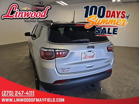 Used 2025 Jeep Compass Limited AWD/4WD image 4