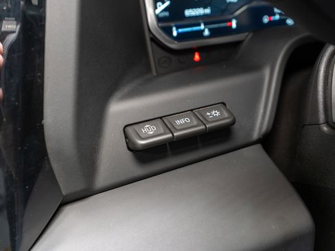 Used 2024 GMC Sierra 2500 AT4 w/ AT4 Premium Plus Package image 33