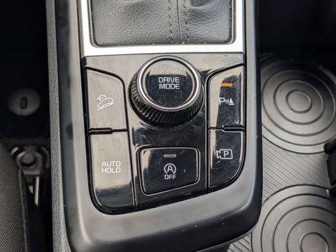 Used 2024 Kia Sportage LX FWD image 19