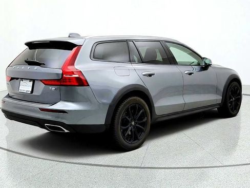 Used 2021 Volvo V60 T5 Cross Country w/ Climate Package AWD/4WD image 5