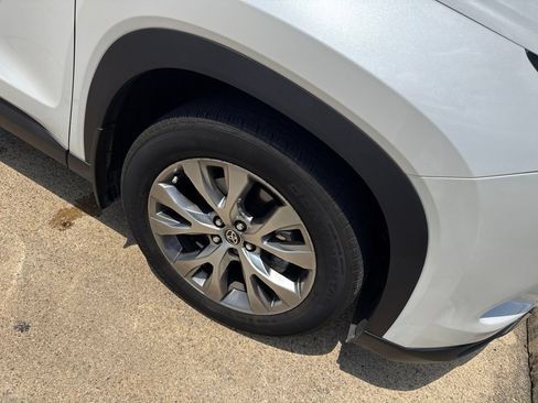 Used 2025 Toyota Grand Highlander FWD image 10
