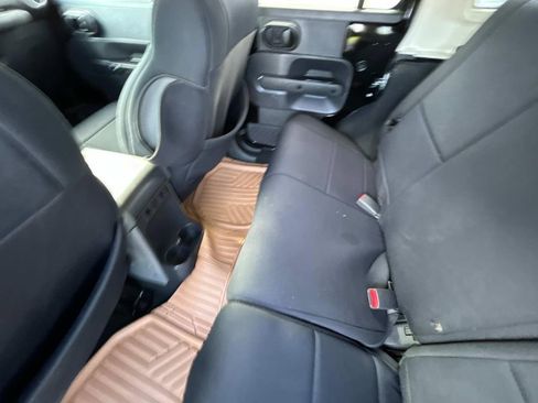 Used 2008 Jeep Wrangler Unlimited Sahara w/ Dual Top Group image 4