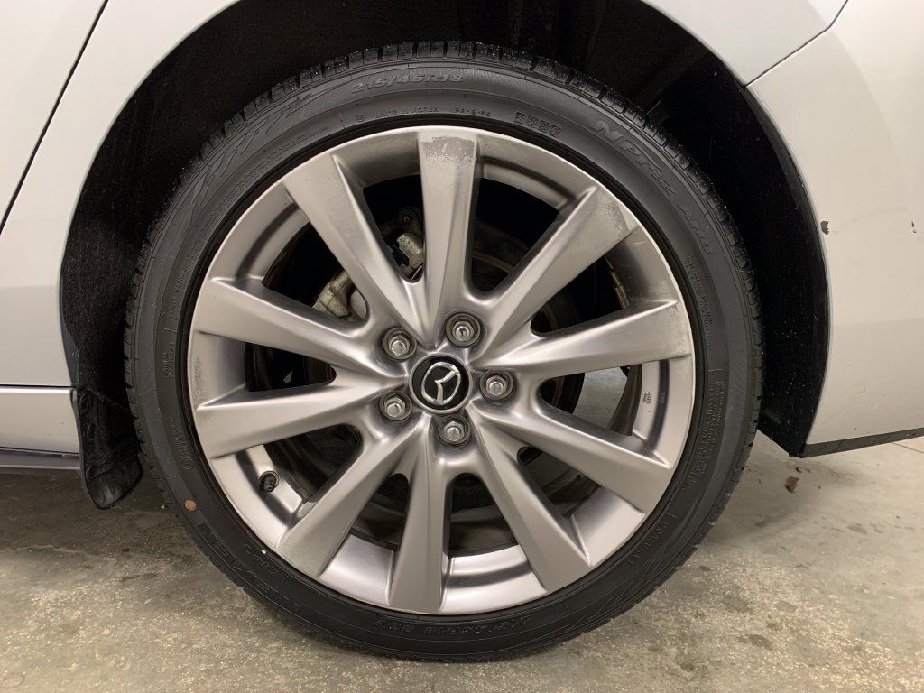 Used 2020 MAZDA MAZDA3 Sedan w/ Select Package FWD image 5