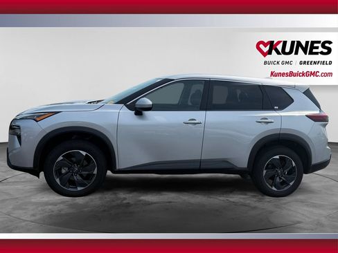 Used 2024 Nissan Rogue SV AWD/4WD image 5