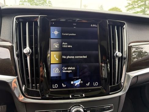 Used 2018 Volvo S90 T5 Momentum w/ Convenience Package AWD/4WD image 10