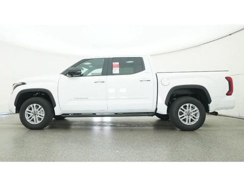 New 2026 Toyota Tundra SR5 AWD/4WD image 19