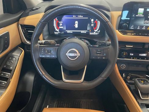 Certified 2023 Nissan Rogue Platinum FWD image 14