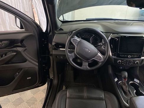 Used 2023 Chevrolet Traverse RS w/ LPO, Floor Liner Package FWD image 34
