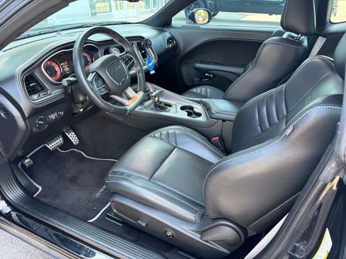 Used 2023 Dodge Challenger SRT Hellcat RWD image 9