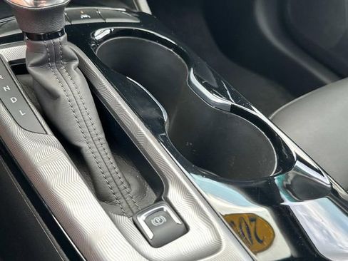 Used 2024 Buick Envista Sport Touring w/ Convenience I Package image 31