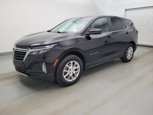 Used 2022 Chevrolet Equinox LT AWD/4WD image 2