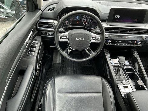 Used 2022 Kia Telluride S AWD/4WD image 5