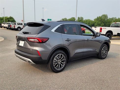 New 2025 Ford Escape Base image 42