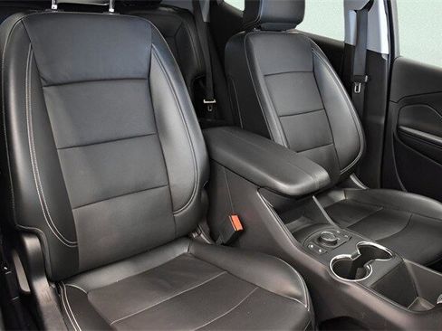 Used 2024 GMC Terrain SLT w/ Elevation Edition image 6