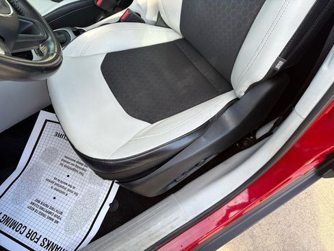 Used 2018 Jeep Compass Latitude image 16