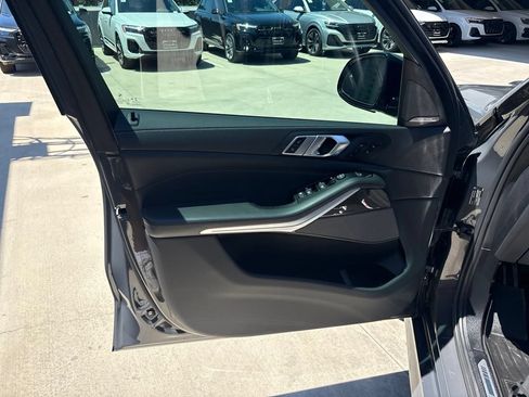 Used 2022 BMW X5 M50i w/ Executive Package AWD/4WD image 15