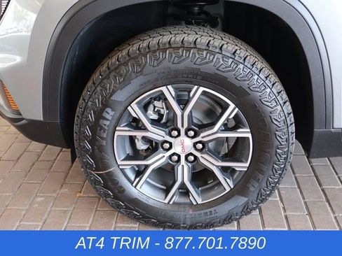 New 2026 GMC Acadia AT4 w/ Luxury Package AWD/4WD image 12