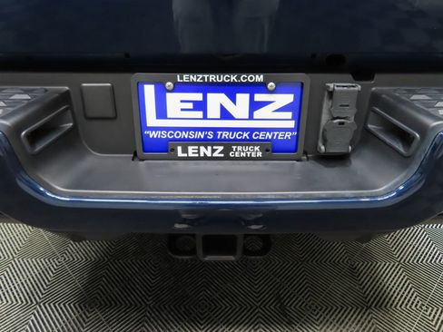 Used 2022 RAM 2500 Laramie w/ Night Edition AWD/4WD image 46