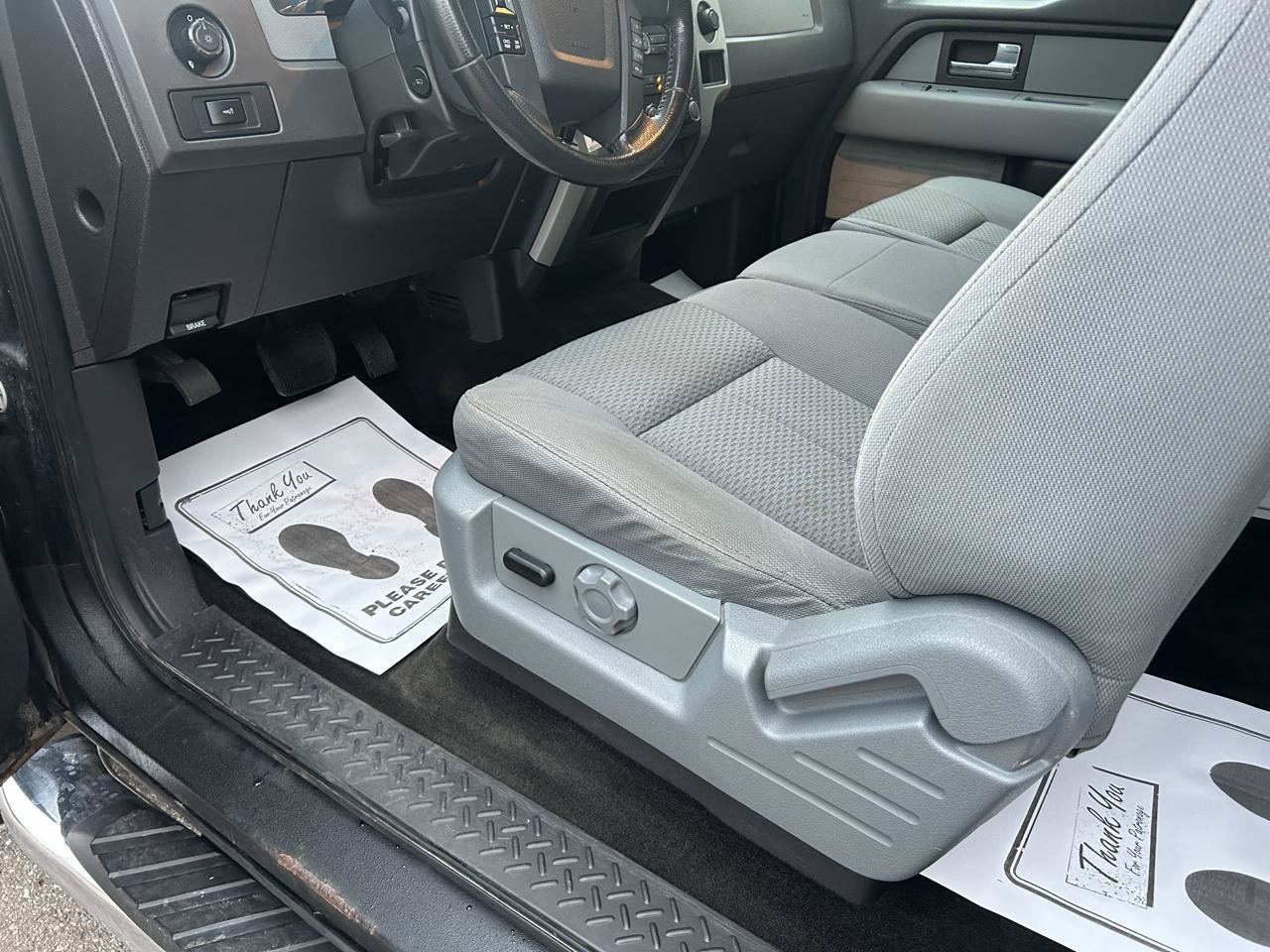 Used 2012 Ford F150 XLT w/ XLT Chrome Pkg AWD/4WD image 10