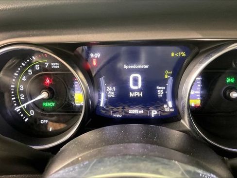 Used 2023 Jeep Wrangler Unlimited Rubicon 4xe w/ Cold Weather Group AWD/4WD image 12