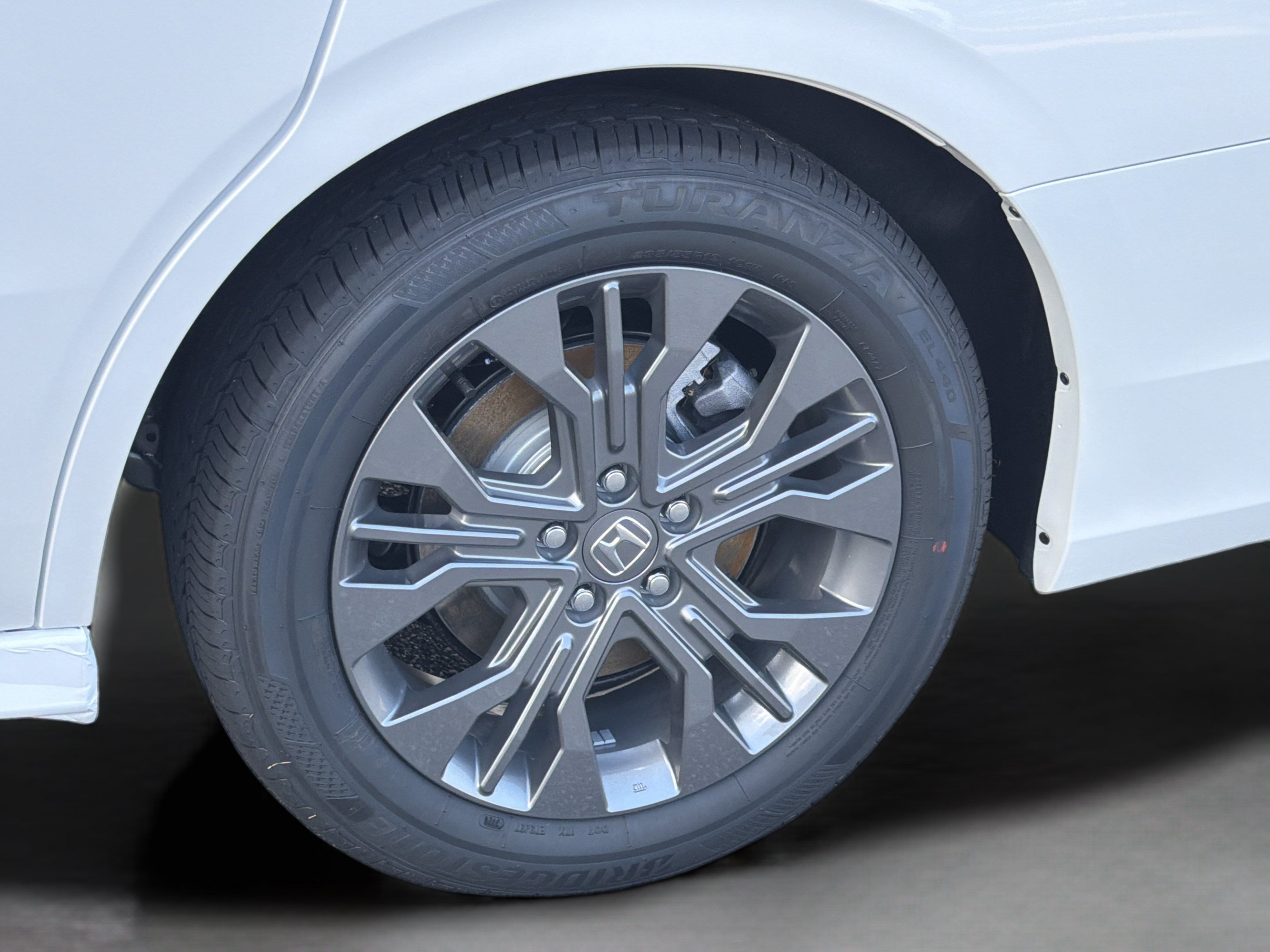New 2027 Honda Odyssey Touring image 31