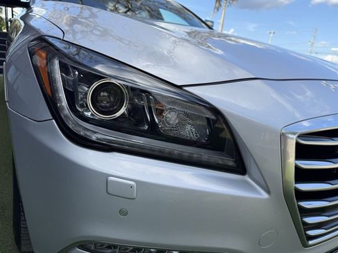 Used 2017 Genesis G80 3.8 w/ Option Group 03 image 9