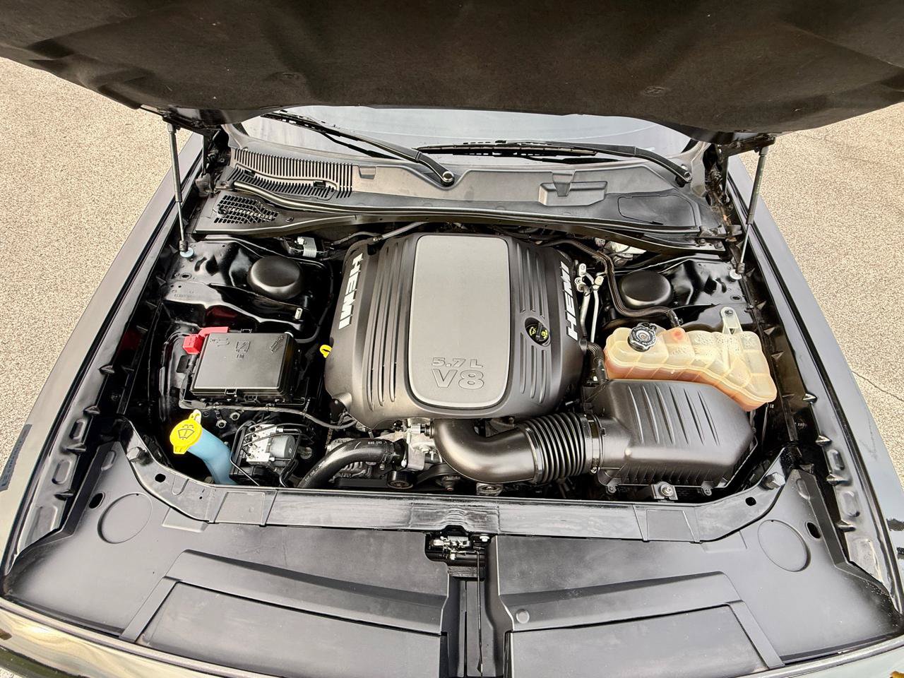 Used 2019 Dodge Challenger R/T RWD image 23