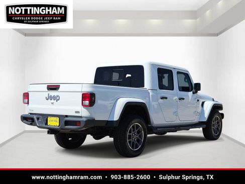 Used 2021 Jeep Gladiator Overland w/ Popular Equipment Package image 4