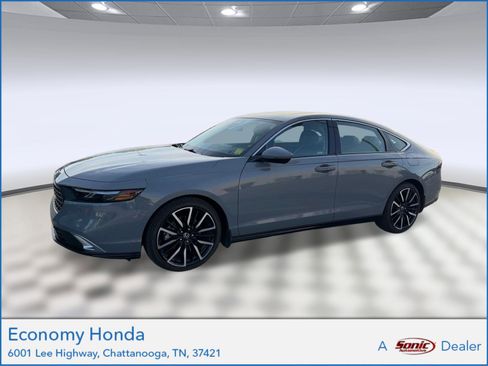 Used 2024 Honda Accord Touring image 1
